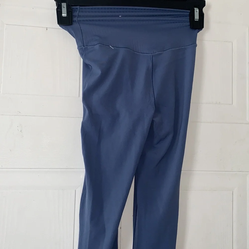 Aerie Flare leggings size xs short inseam - Picture 6 of 7